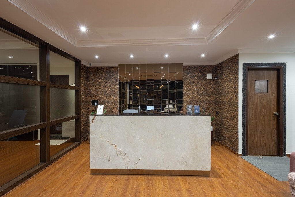 Elysium Premier Suites, Hitec City — Front desk detail